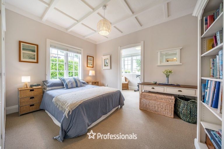 Photo of property in 2 Ropata Crescent, Boulcott, Lower Hutt, 5010