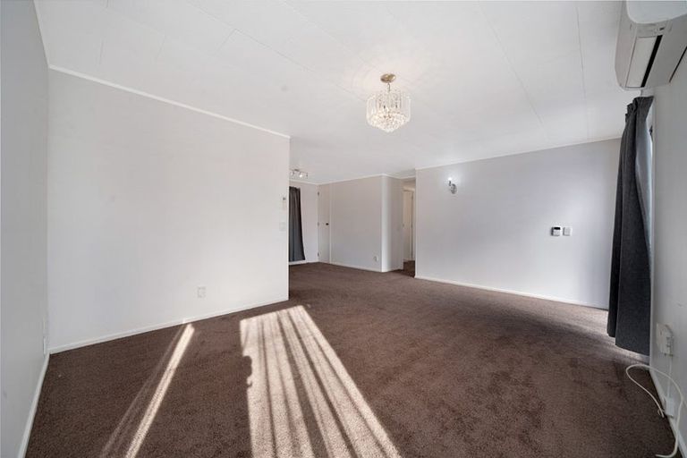 Photo of property in 11 Danube Lane, Glen Eden, Auckland, 0602
