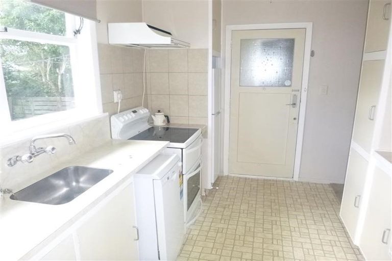 Photo of property in 22 Chittick Street, Stokes Valley, Lower Hutt, 5019