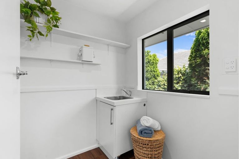 Photo of property in 37 Springbank Street, Bryndwr, Christchurch, 8053