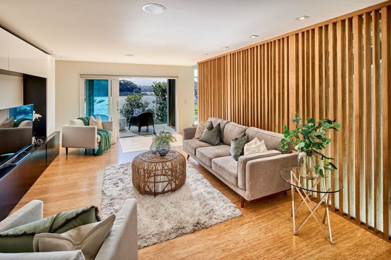 Photo of property in 300b Paremata Road, Whitby, Porirua, 5381