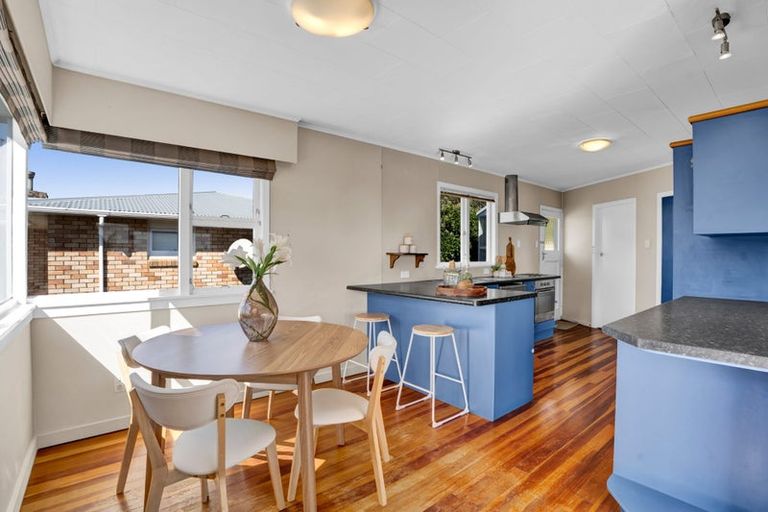 Photo of property in 182 Ngamotu Road, Spotswood, New Plymouth, 4310