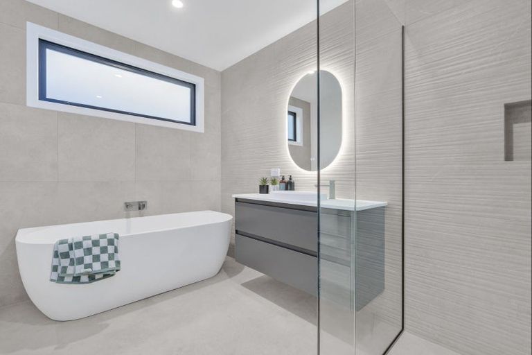 Photo of property in 10 Kamana Rise, Wanaka, 9382