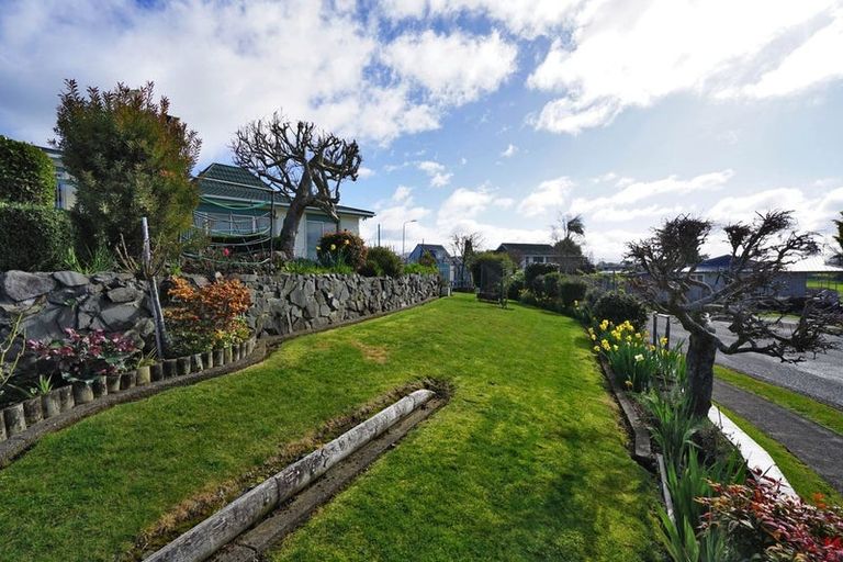 Photo of property in 9 Leyton Place, Nawton, Hamilton, 3200