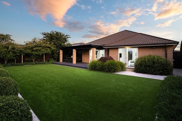 Photo of property in 49 Mokihi Gardens, Hillmorton, Christchurch, 8024