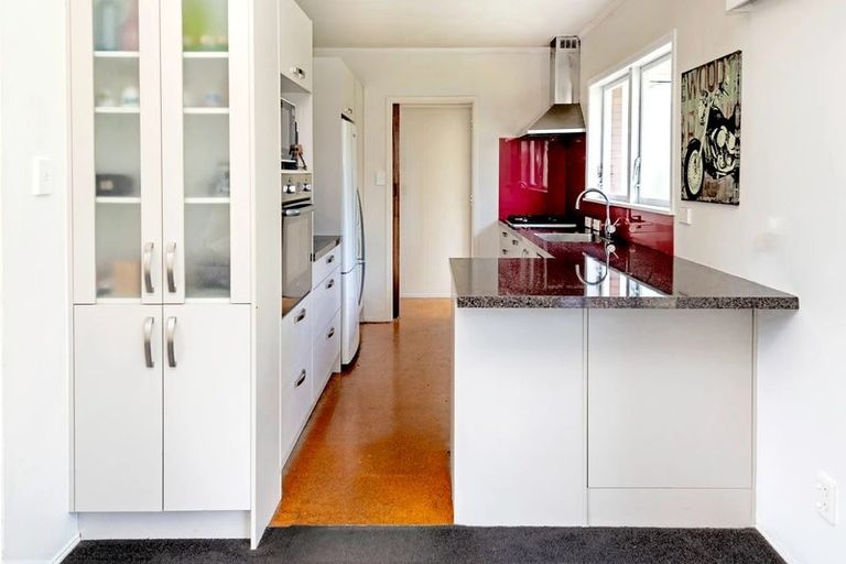 Photo of property in 2/8 Birdwood Avenue, Papatoetoe, Auckland, 2025