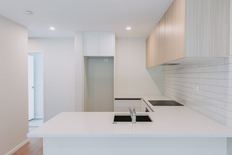 Photo of property in 28 Tukari Lane, Mangere Bridge, Auckland, 2022