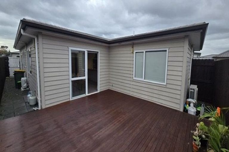 Photo of property in 10 Kutukutu Street, Takanini, 2112