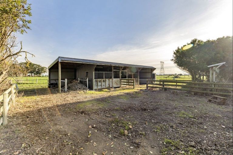 Photo of property in 11 Mckenzie Settlement Road, Kairanga, Palmerston North, 4475