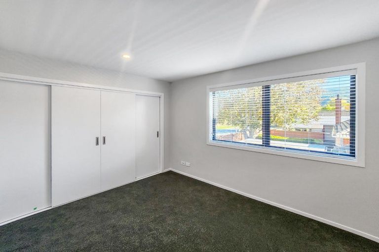 Photo of property in 5b Bathurst Street, Silverstream, Upper Hutt, 5019