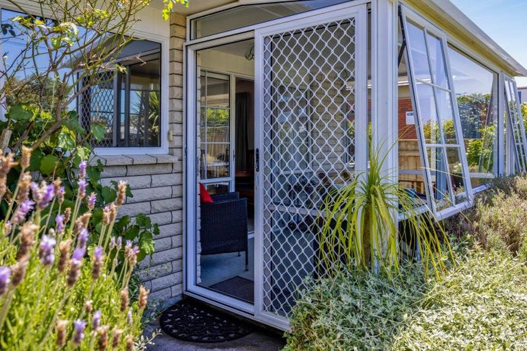 Photo of property in 20 Sackville Street, Fitzroy, New Plymouth, 4312