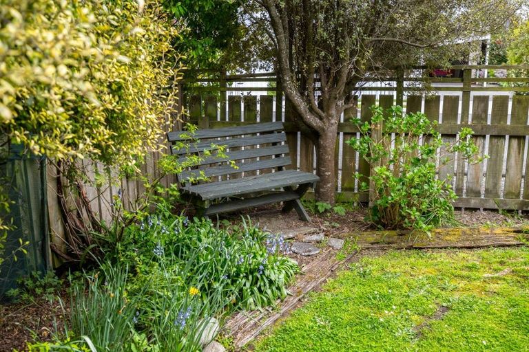 Photo of property in 1a Massey Street, Greytown, 5712