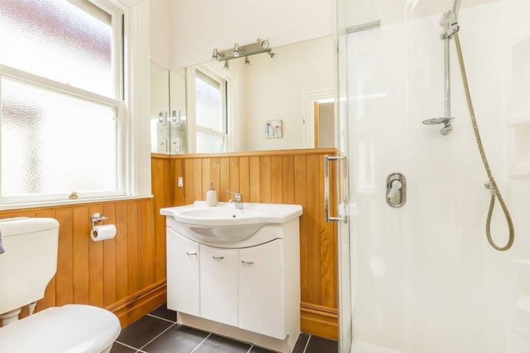 Photo of property in 20 Talavera Terrace, Kelburn, Wellington, 6012