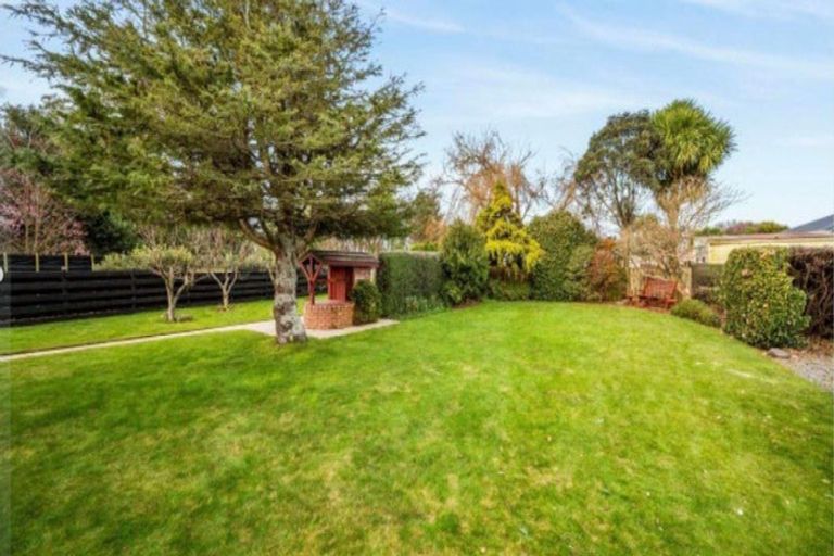 Photo of property in 54 Ketemarae Road, Normanby, Hawera, 4614