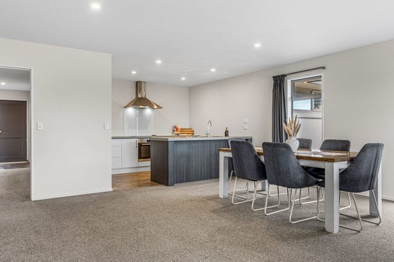 Photo of property in 18 Burnham School Road, Rolleston, 7614