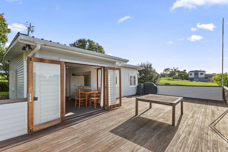 Photo of property in 14 Main Road, Raglan, 3225