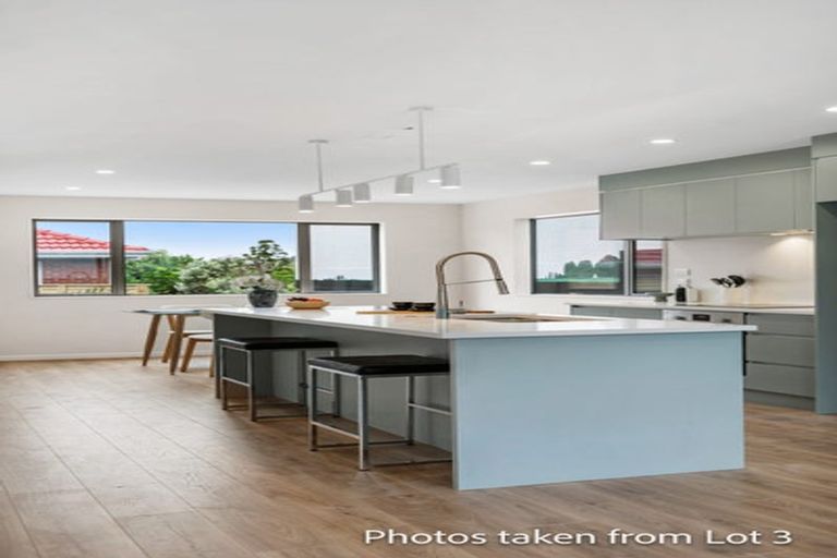 Photo of property in 1e Stottholm Road, Titirangi, Auckland, 0604