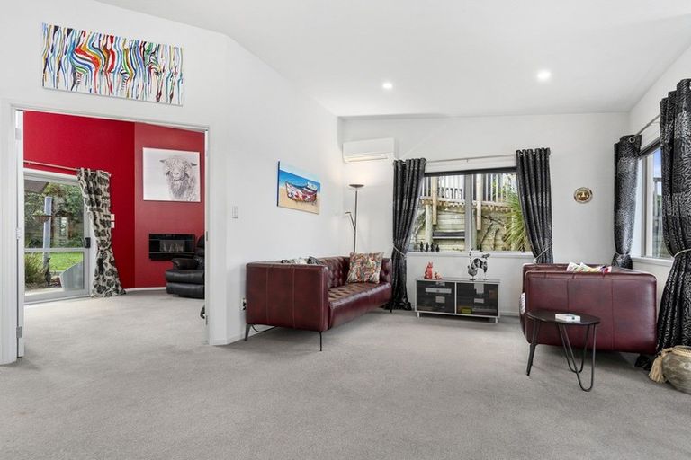 Photo of property in 11a Lynley Park Drive, Omokoroa, 3114