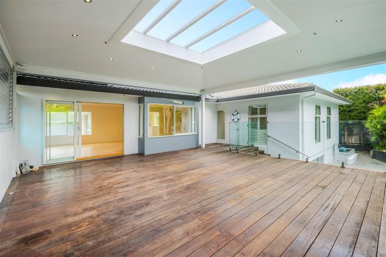 Photo of property in 8 Poseidon Place, Half Moon Bay, Auckland, 2012