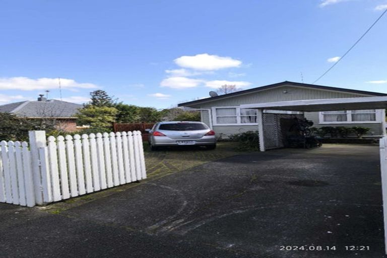 Photo of property in 2/10 Angelo Avenue, Howick, Auckland, 2014