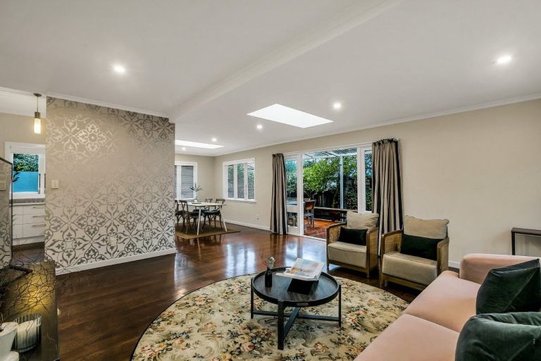 Photo of property in 47 Moa Road, Point Chevalier, Auckland, 1022