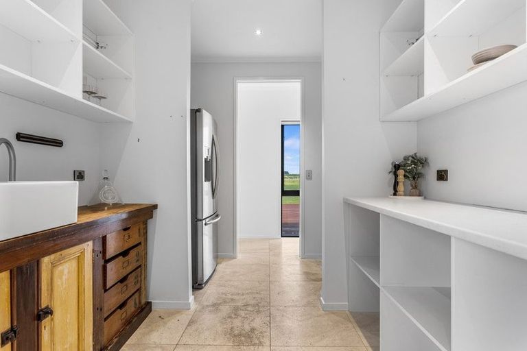 Photo of property in 585 Coutts Island Road, Coutts Island, Christchurch, 7670