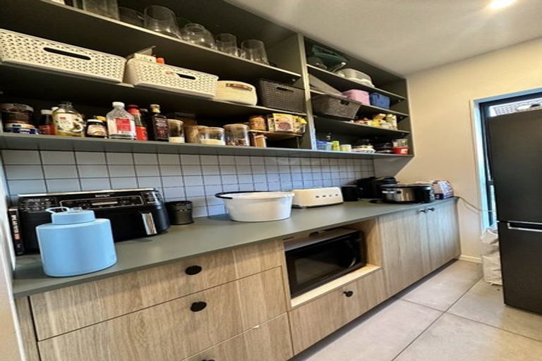 Photo of property in 39a Verbena Road, Birkdale, Auckland, 0626