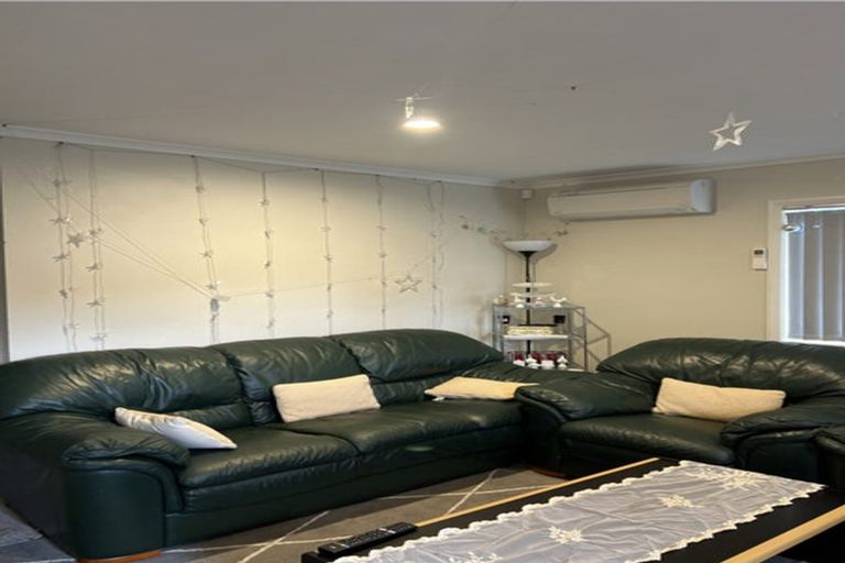 Photo of property in 32 Aberfeldy Avenue, Highland Park, Auckland, 2010