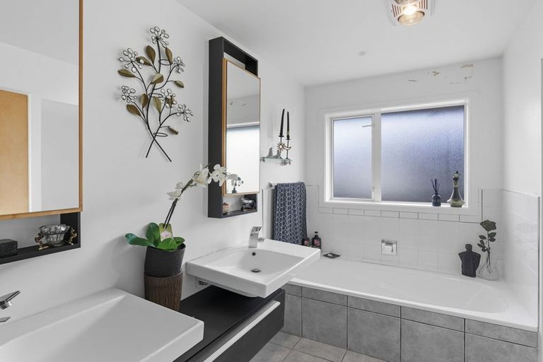 Photo of property in 125 Harris Crescent, Papanui, Christchurch, 8053