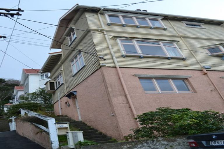 Photo of property in 30 Newman Terrace, Thorndon, Wellington, 6011