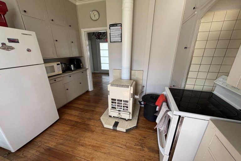 Photo of property in 103 Vogel Street, Roslyn, Palmerston North, 4414