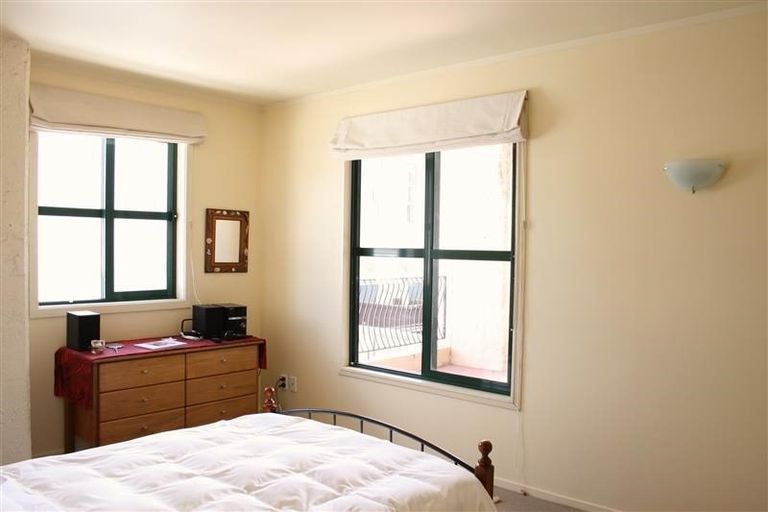 Photo of property in Tennyson Apartments, 16/25 Tennyson Street, Te Aro, Wellington, 6011