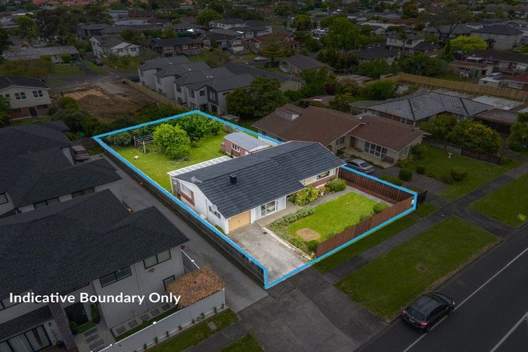 Photo of property in 78 Botany Road, Botany Downs, Auckland, 2010