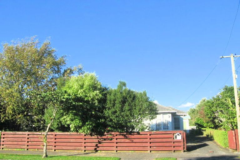 Photo of property in 62 Routley Crescent, Elderslea, Upper Hutt, 5018