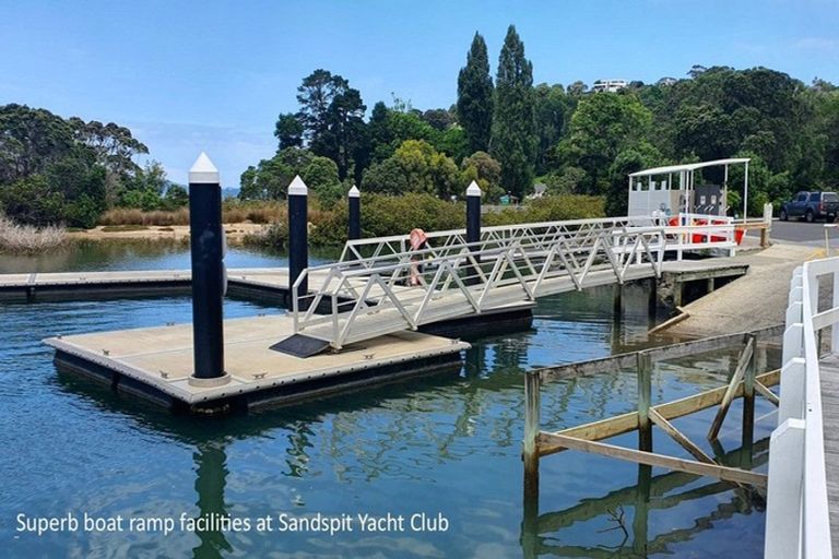 Photo of property in 76 Brick Bay Drive, Sandspit, Warkworth, 0982