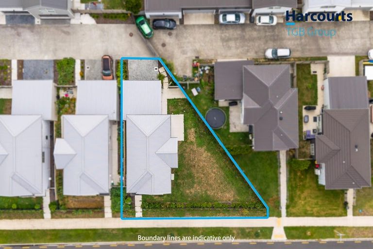 Photo of property in 18 Aeronautic Road, Takanini, 2112