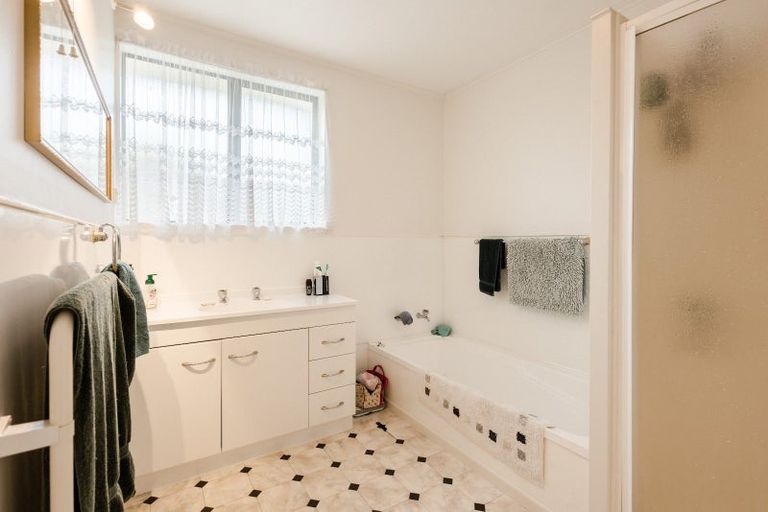 Photo of property in 6 Wharepapa Grove, Motueka, 7120