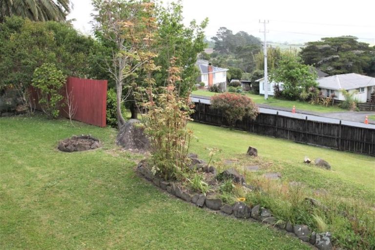 Photo of property in 10a Makiri Street, Helensville, 0800