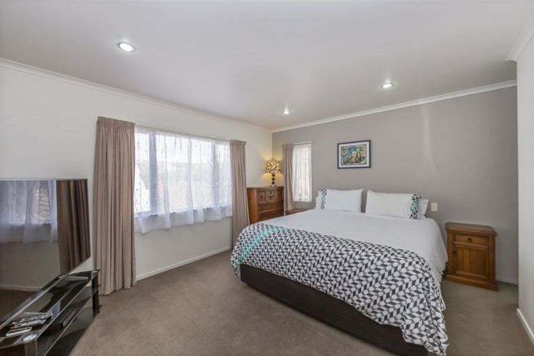 Photo of property in 38a Holiday Road, Stanmore Bay, Whangaparaoa, 0932
