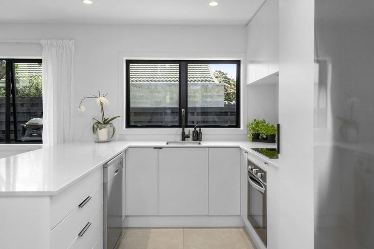 Photo of property in 54a Williams Street, Cambridge, 3434