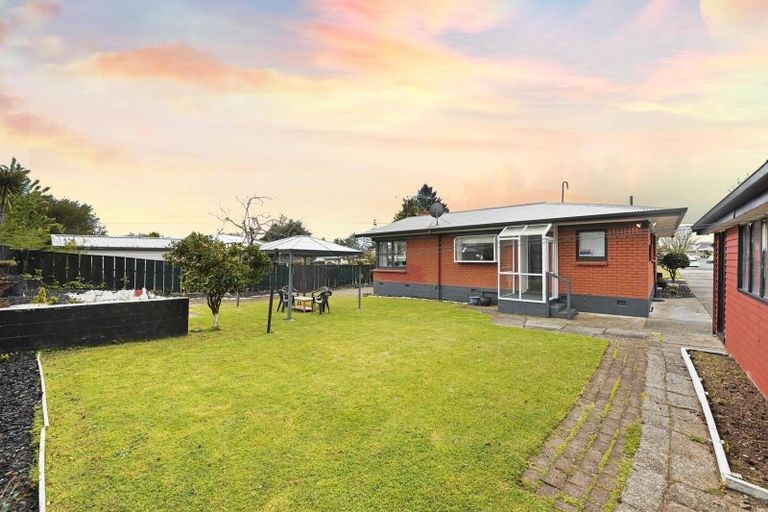 Photo of property in 59 Resthill Crescent, Glenview, Hamilton, 3206