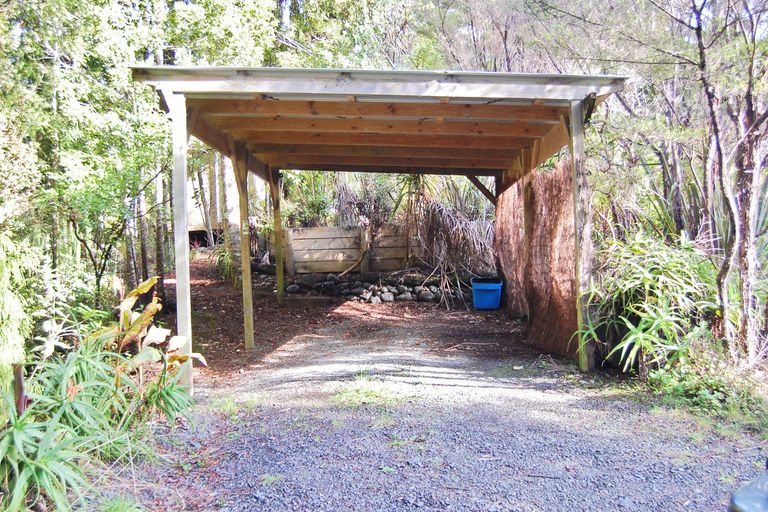 Photo of property in 330 Cowan Bay Road, Pohuehue, Warkworth, 0983