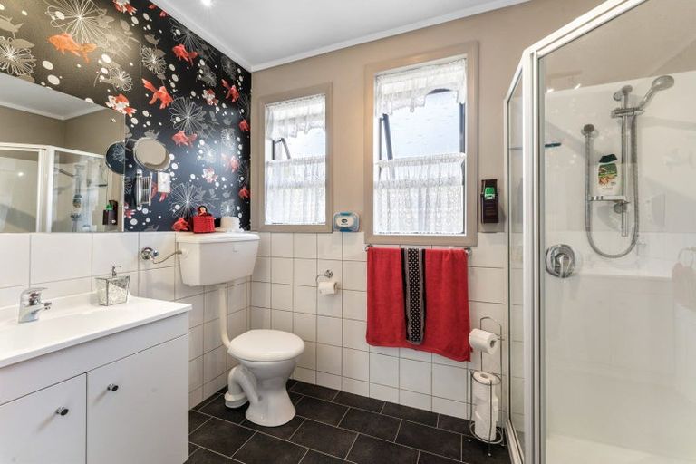 Photo of property in 16 Tomkins Street, Green Island, Dunedin, 9018