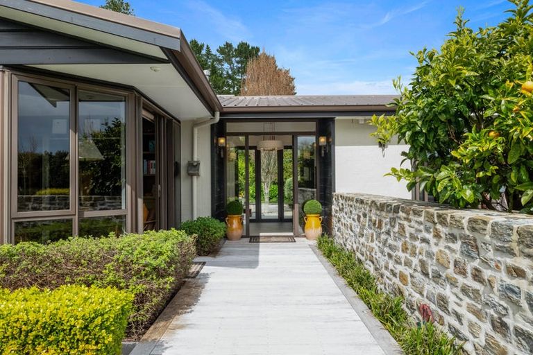 Photo of property in 36 Manutahi Road, Hillsborough, New Plymouth, 4372