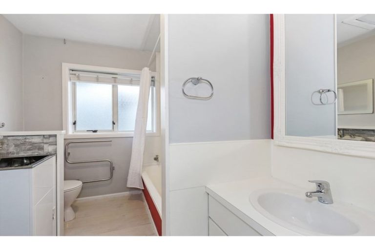 Photo of property in 185 Westminster Street, Mairehau, Christchurch, 8013