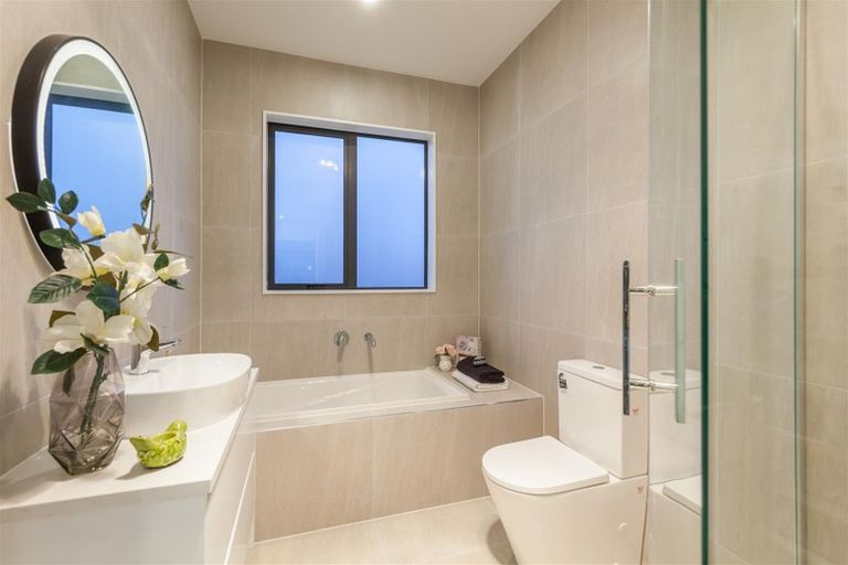 Photo of property in 34 Takurua Terrace, Orewa, 0931