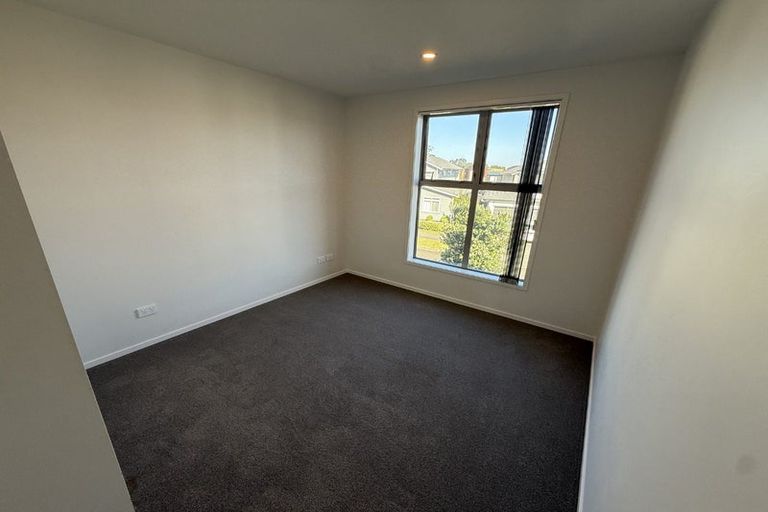 Photo of property in 22 Fort Lincoln Loop, Karaka, Papakura, 2113