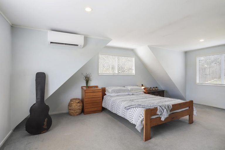 Photo of property in 2/75 Captain Scott Road, Glen Eden, Auckland, 0602