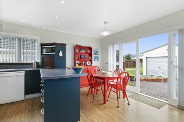 Photo of property in 23 Wright Street, Wainuiomata, Lower Hutt, 5014