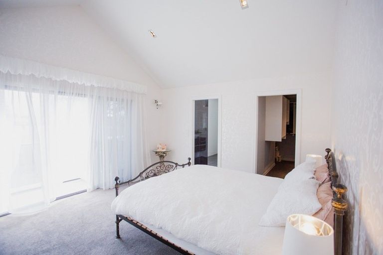 Photo of property in 15 Naomi Place, Cambridge, 3434